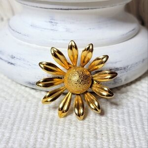 Vintage Flower Brooch